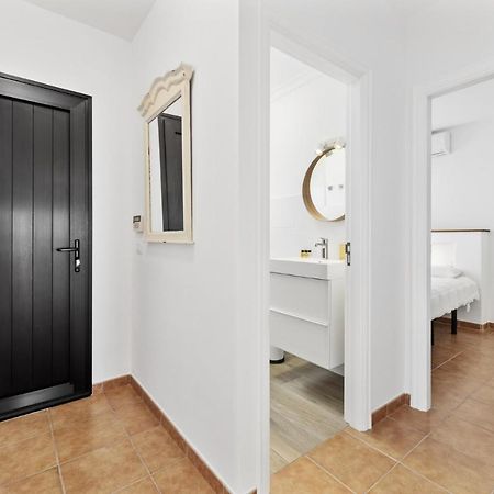 Villa 4 - Vipvipvillas Tías Екстериор снимка