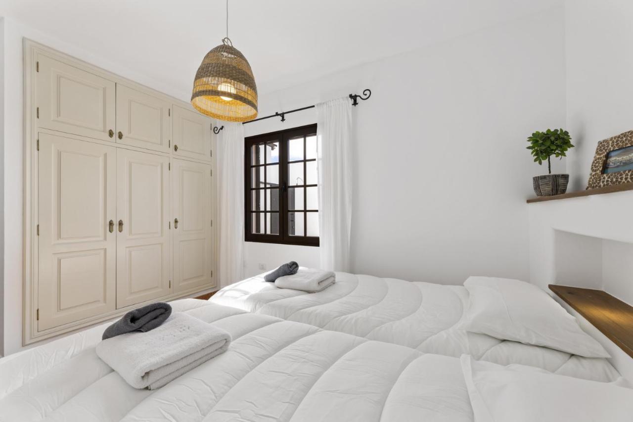 Villa 4 - Vipvipvillas Tías Екстериор снимка