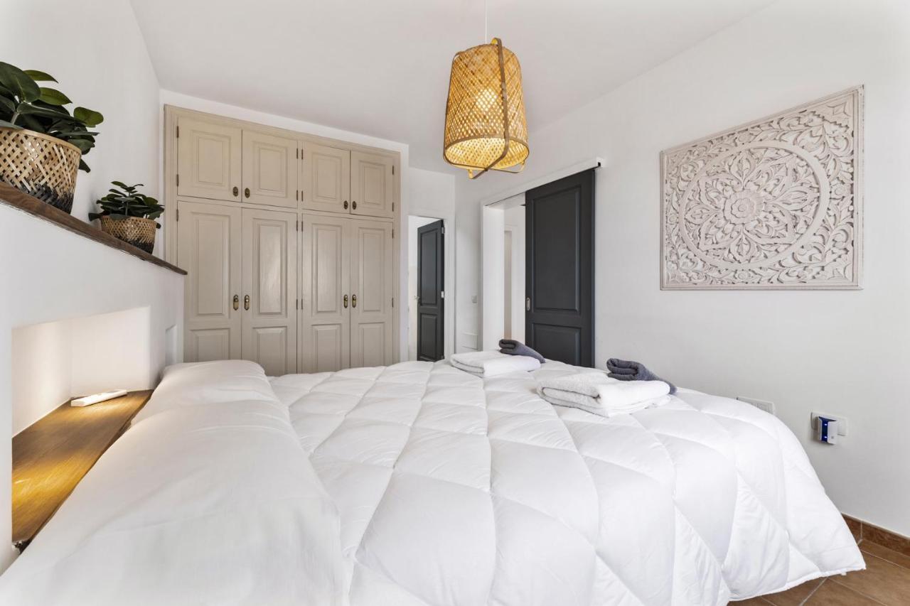 Villa 4 - Vipvipvillas Tías Екстериор снимка