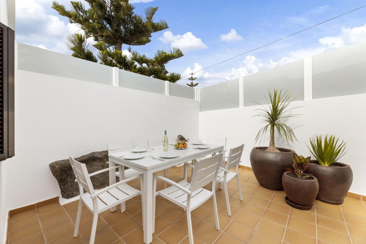 Villa 4 - Vipvipvillas Tías Екстериор снимка
